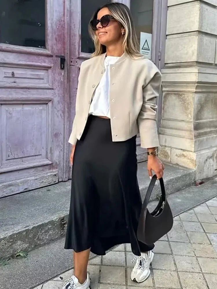 Midi, Cintura Alta Feminina, Saia Longa de Cetim, Preto, Elegante, Escritório, Verão, 2022