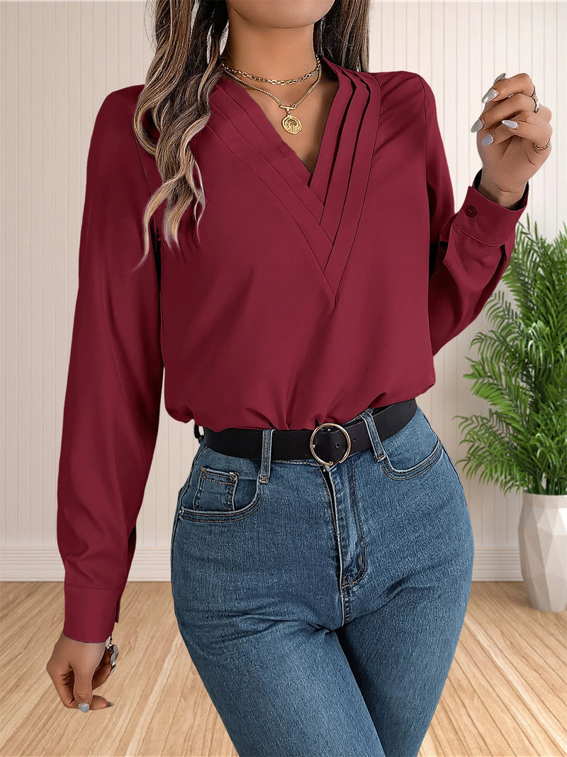 Vestido feminino de manga comprida em camadas com decote em v.